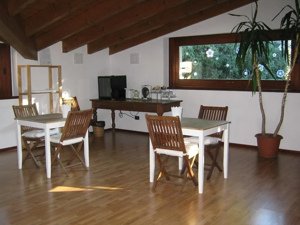 Il Faggio Rosso Bed & Breakfast Appiano Gentile